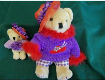 $30 gift card to Salon Sei Bella along with a 'Red Hat' theme basket