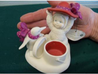 $30 gift card to Salon Sei Bella along with a 'Red Hat' theme basket