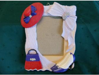 $30 gift card to Salon Sei Bella along with a 'Red Hat' theme basket