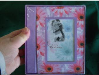 'In the Pink' theme basket features a capodimonte rose