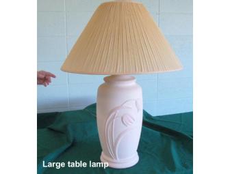 'In the Pink' theme basket features a capodimonte rose