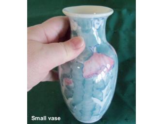 'In the Pink' theme basket features a capodimonte rose