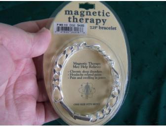 $50 'Frederick's of Hollywood' gift card accompanied by spa items