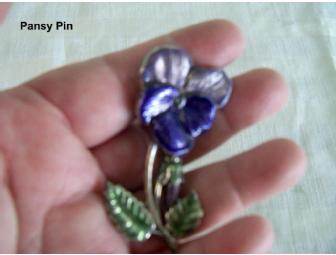 $50 'Frederick's of Hollywood' gift card accompanied by spa items