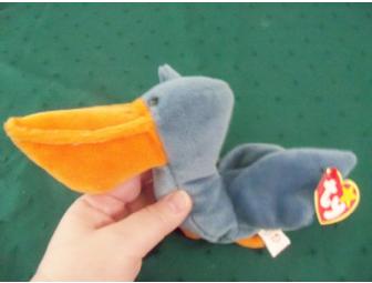 Two admissions to the New England Aquarium with a fun 'sea' basket included