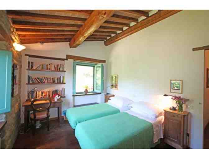 Tuscan Getaway: Picturesque Villa in Tuscany with private pool for up to 13 guests
