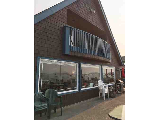 Waterfront Beach Cottage - 2-Night Stay for up to 15 People - Samish Island, WA