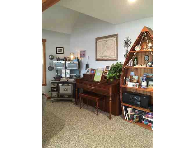 Waterfront Beach Cottage - 2-Night Stay for up to 15 People - Samish Island, WA