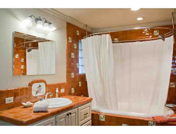 2-Night Stay - Birdwatcher Paradise - Inn at Chachalaca Bend - Los Fresnos, Texas