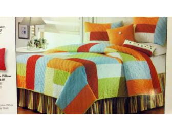 Twin Bedding Ensemble from Down & Quilt Shop