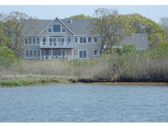 Waterfront 3 Night WEEKDAY Stay in 5-Bedroom House (Southold, NY)