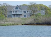 Waterfront 3 night WEEKEND stay in 5-bedroom House (Southold, NY)