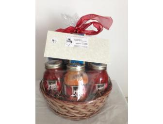 $50 Gift Certificate to Leo's Grandevous plus basket of homemade sauces and pasta