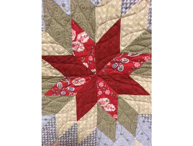 Quilt with Star Pattern