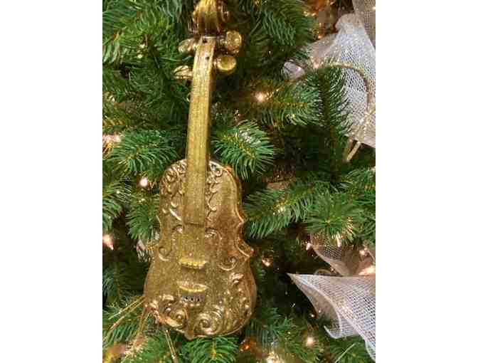 Tree - Music Makes Christmas Happen