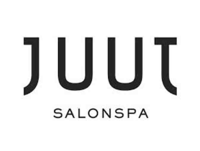 Juut Salonspa Palo Alto: A gift basket, Haircut, highlight & gift card