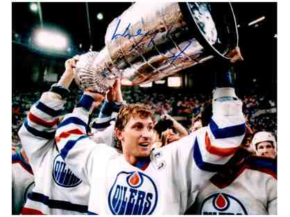Wayne Gretzky Edmonton Oilers Hockey Signed 8X10 Photo