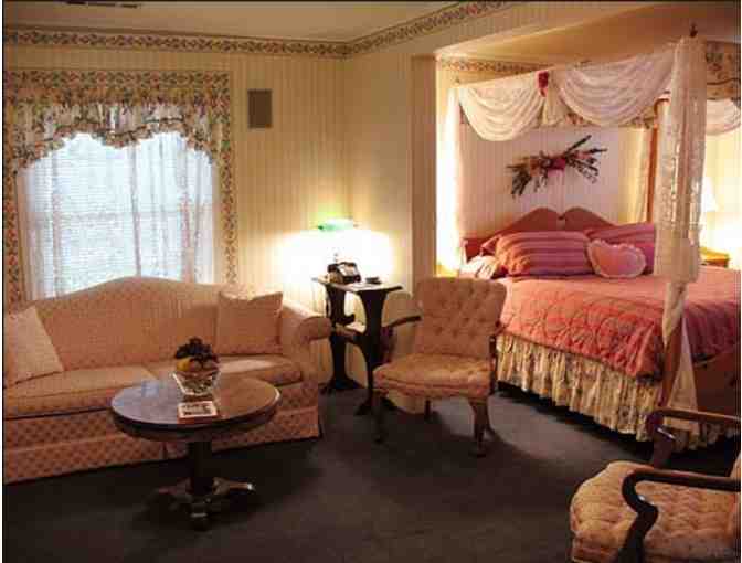One Night in Jacksonville Inn's Presidential Cottage with Complimentary Breakfast & $100