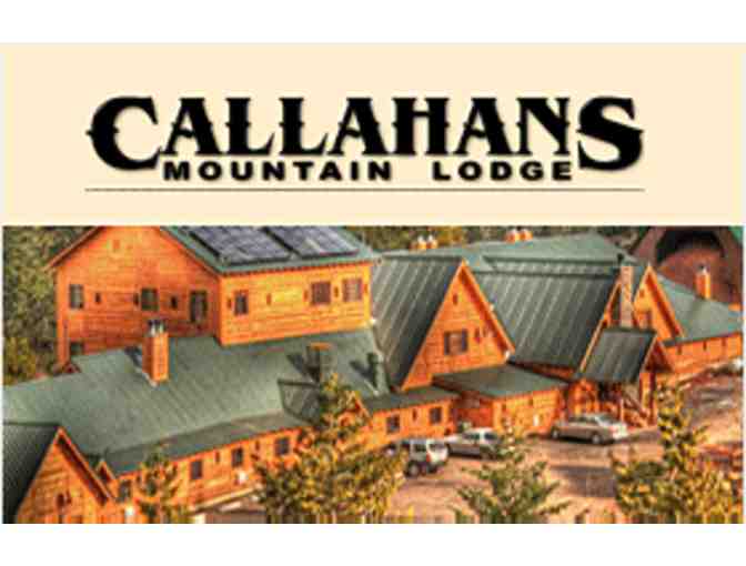 Callahan's Lodge - Mountainside Getaway