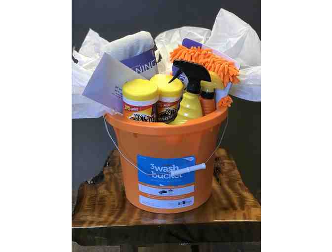Lithia Auto - $150 Gift Card and 'Car Wash' Bucket