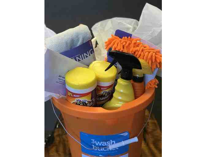 Lithia Auto - $150 Gift Card and 'Car Wash' Bucket