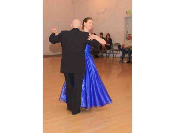 3-1 hour Private Ballroom Dance Lessons - Photo 2