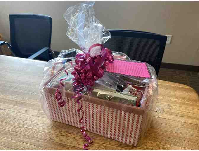 Beauty Gift Basket - Photo 1