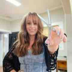 Static Salon- Nikki Priedel