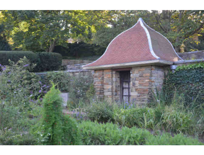 Dumbarton Oaks Park: Walking Tour for up to Ten People