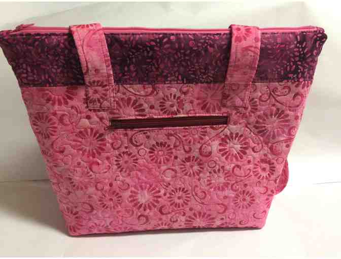 Quilted Handbag with Matching Change Purse