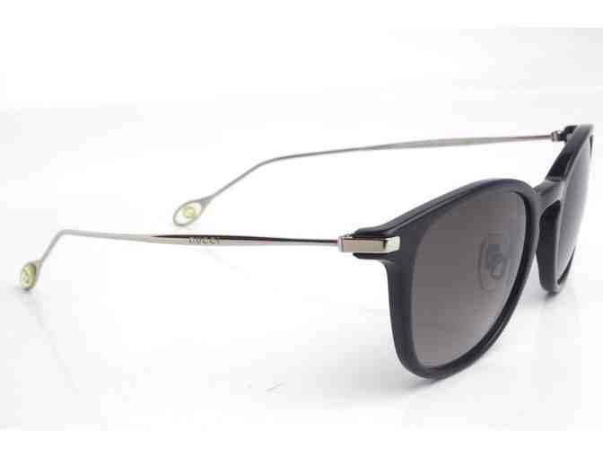 Black and Silver Chic Gucci Sunglasses - Photo 2