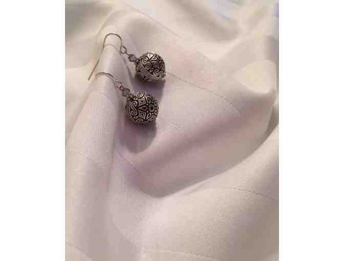 Handmade Silver Tone Filigree Earings with Clear Crystal Bead