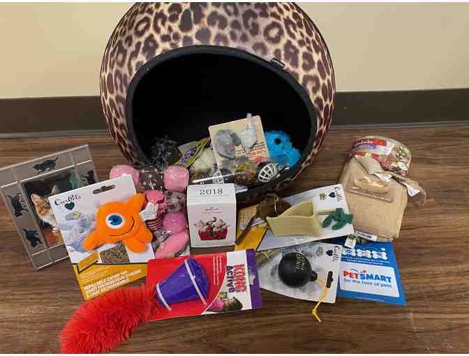 $25 PetSmart Gift Card with Cat Hidey Bed with Toys! - Photo 1