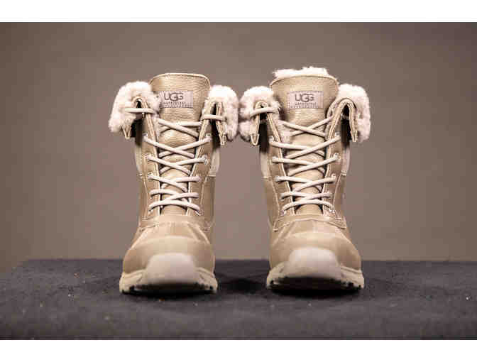 UGG Adirondack III Waterproof Boot Women's (Size 7 - Grey)