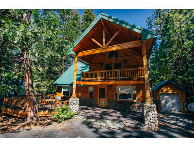 Hume Cabin- One Week Stay for up to 12 People!