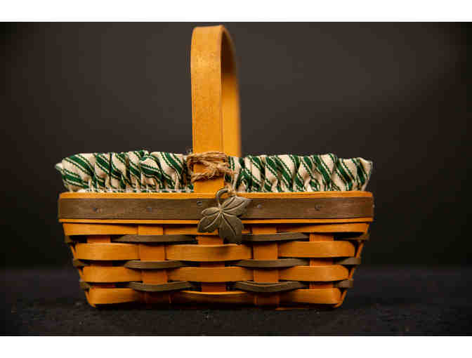 Small Longaberger Basket 1998 with liner (green/cream liner)