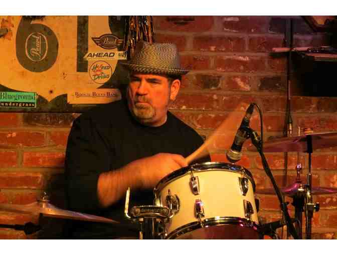 Co-Host Local Licks radio show with Sonny Rock!