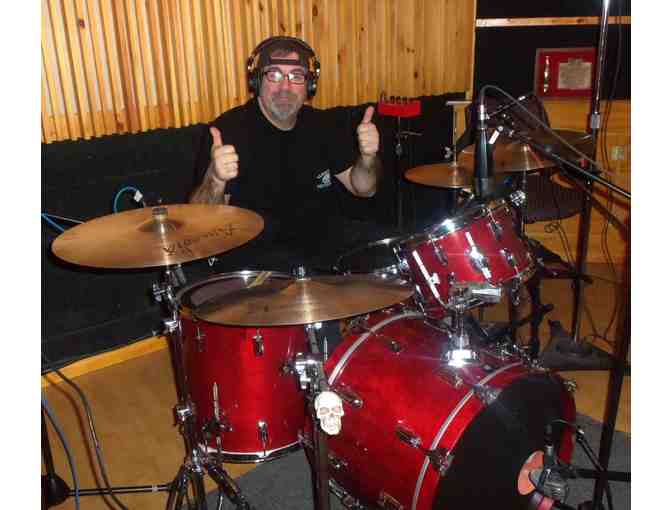 Co-Host Local Licks radio show with Sonny Rock!