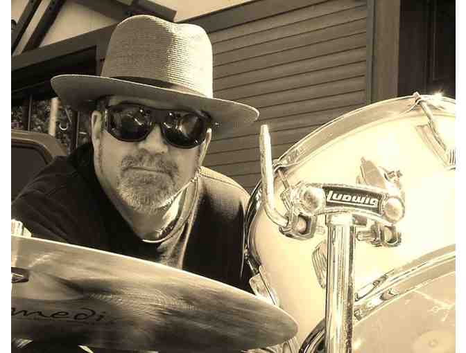 Co-Host Local Licks radio show with Sonny Rock!