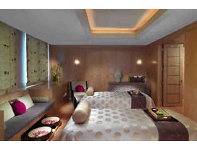 One night stay with in-room dining breakfast at Mandarin Oriental Boston