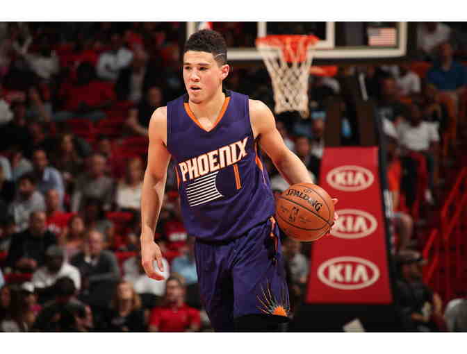 Phoenix Suns--4 lower level seats, signed Devin Booker Jersey, pregame warmups - Photo 2