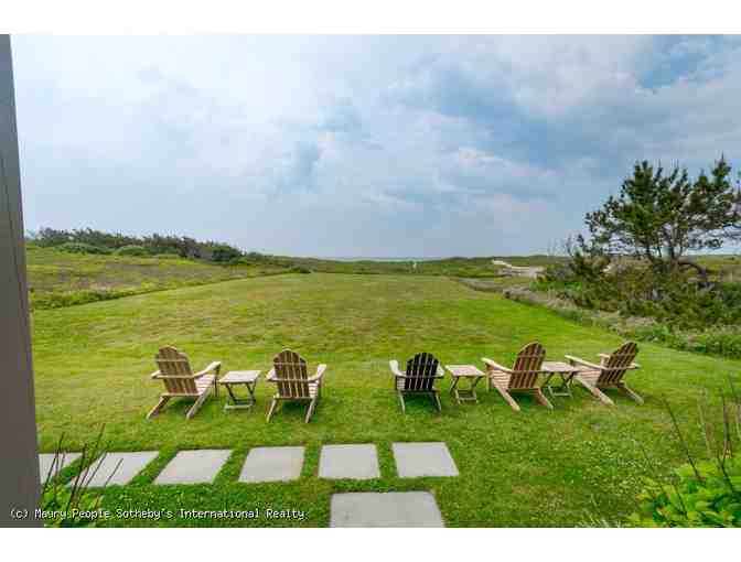 Nantucket Oceanfront Getaway with Private Beach Access!