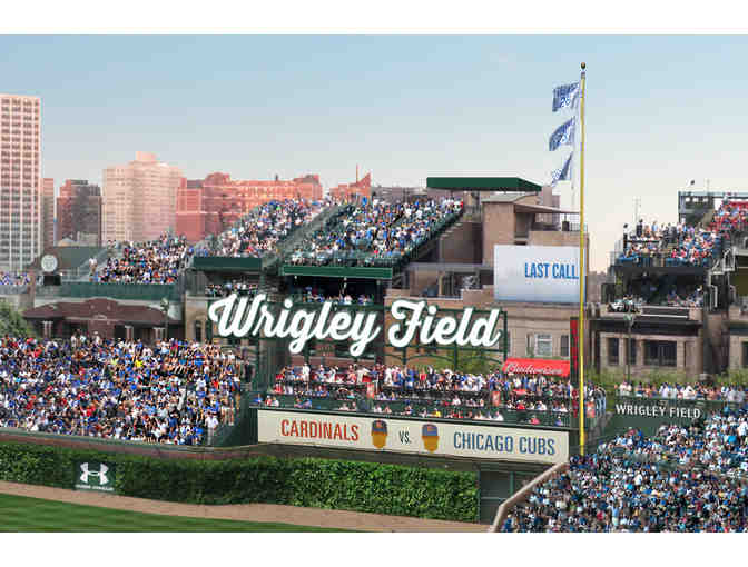 Chicago Cubs Experience - Wrigley Field Tour, 4 Game Tickets, On-Field Picture Opp. & Hats - Photo 3