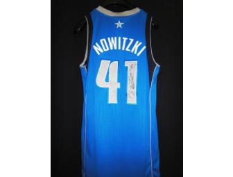 Dirk Nowitzki (Dallas Mavericks) Autographed Authentic Jersey