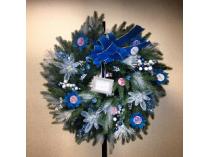 Mike O'Malley Holiday Wreath with autographed Glee script