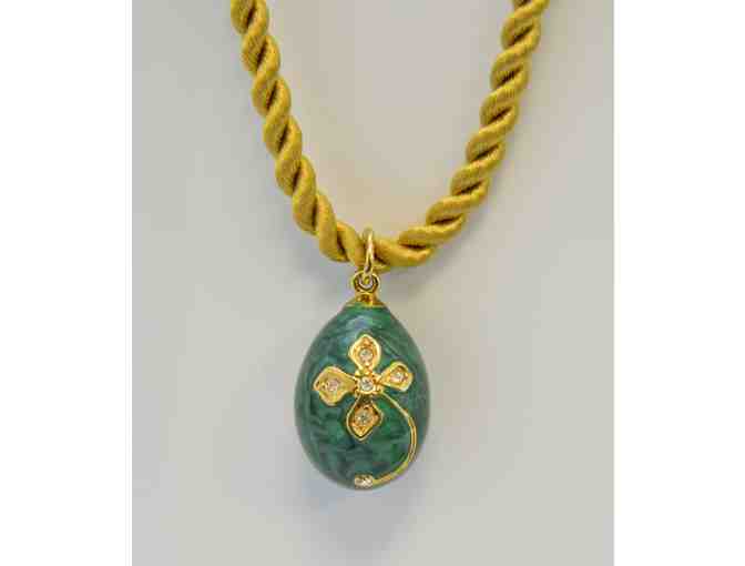 Traditions of Faberge Souvenir Pendant and Lacquer Keepsake Box
