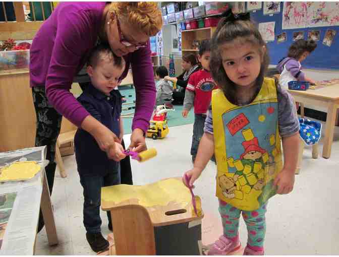 45 Creche 1 - Handprint Step Stool
