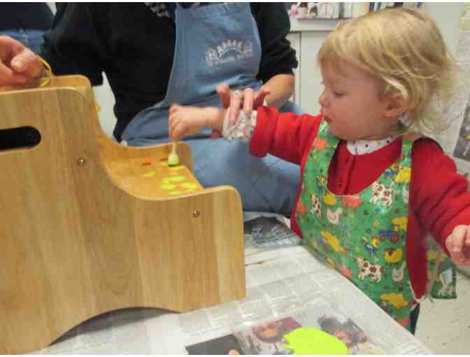 45 Creche 3 - Handprint Step Stool