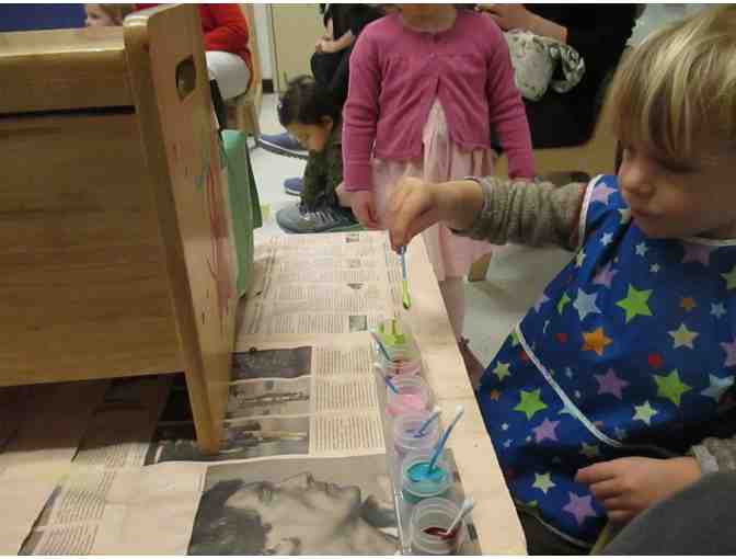 45 Creche 3 - Handprint Step Stool