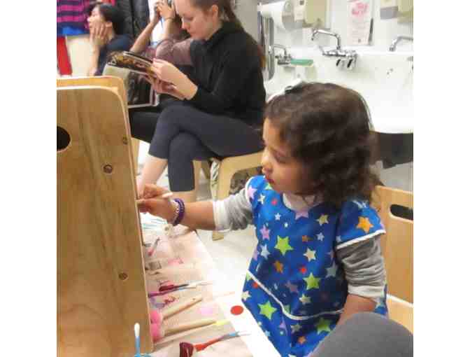 45 Creche 3 - Handprint Step Stool